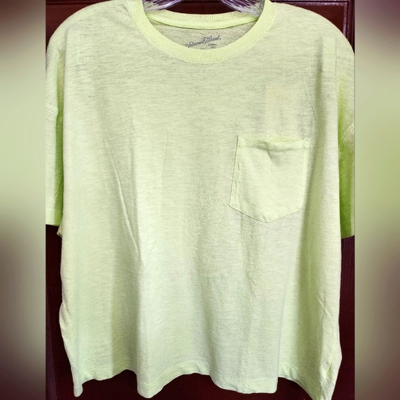 5 short-sleeved tees, varied colors, all size L - Picture 3 of 8